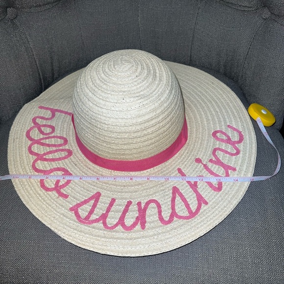 New *Hello Sunshine* Sun Hat. ☀️👒 - Picture 3 of 4